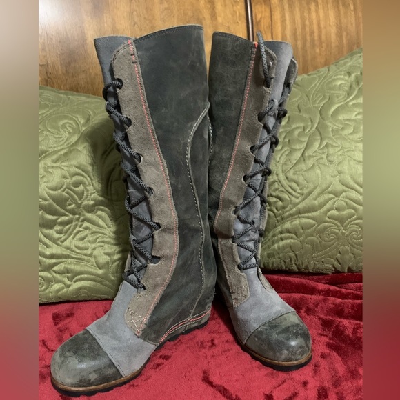 Sorel Winter Boots - Picture 3 of 4